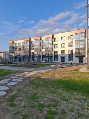 Продам трехкомнатную (3-комн.) квартиру, им Б.П.Полевого ул, 1, Южно-Сахалинск г