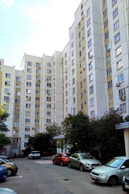 Продам двухкомнатную (2-комн.) квартиру, Адмирала Лазарева ул, 40, Москва г