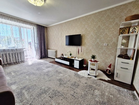 Продам двухкомнатную (2-комн.) квартиру, Малая Садовая ул, 109, Ишим г