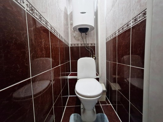 Продам двухкомнатную (2-комн.) квартиру, Малая Садовая ул, 109, Ишим г