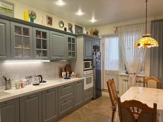 Продам трехкомнатную (3-комн.) квартиру, Южная ул, 19, Новороссийск г