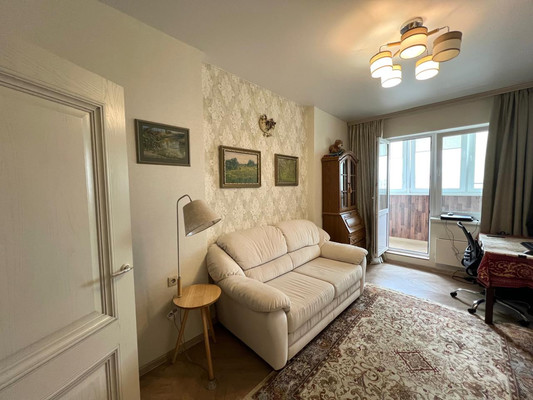 Продам трехкомнатную (3-комн.) квартиру, Южная ул, 19, Новороссийск г