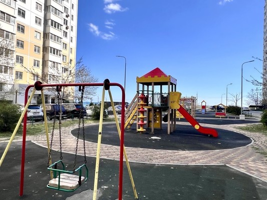 Продам двухкомнатную (2-комн.) квартиру, Мурата Ахеджака ул, 24, Новороссийск г
