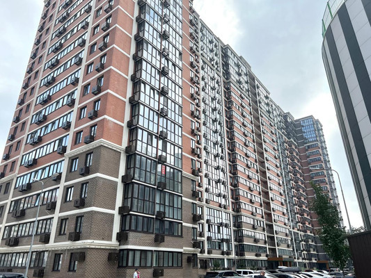 Продам однокомнатную (1-комн.) квартиру, Котанова ул, 2к1, Новороссийск г