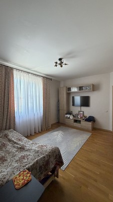 Продам двухкомнатную (2-комн.) квартиру, Агрохимическая ул, 64, Краснодар г