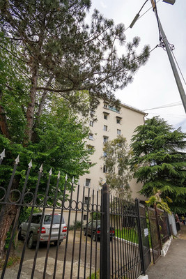 Продам двухкомнатную (2-комн.) квартиру, Нагорная ул, 27, Горное Лоо с