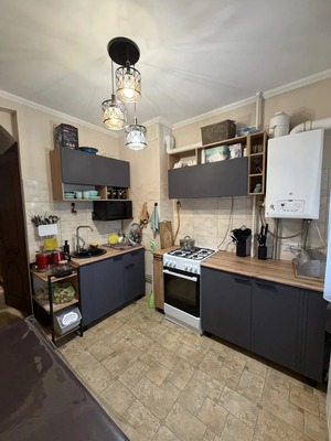 Продам двухкомнатную (2-комн.) квартиру, Бела Куна ул, 27, Симферополь г