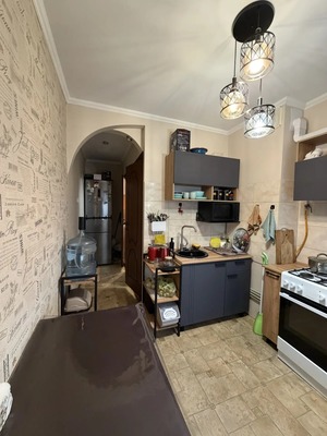Продам двухкомнатную (2-комн.) квартиру, Бела Куна ул, 27, Симферополь г