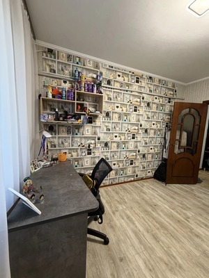 Продам двухкомнатную (2-комн.) квартиру, Бела Куна ул, 27, Симферополь г