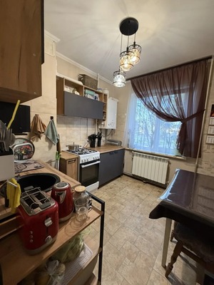 Продам двухкомнатную (2-комн.) квартиру, Бела Куна ул, 27, Симферополь г
