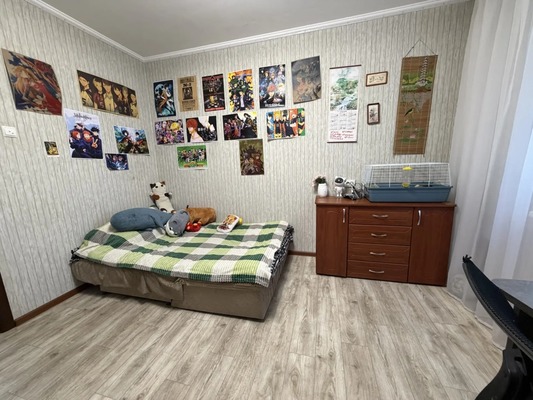 Продам двухкомнатную (2-комн.) квартиру, Бела Куна ул, 27, Симферополь г