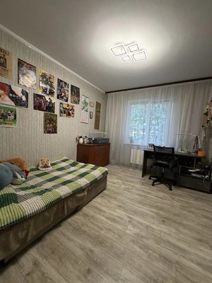 Продам двухкомнатную (2-комн.) квартиру, Бела Куна ул, 27, Симферополь г