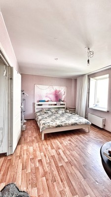 Продам двухкомнатную (2-комн.) квартиру, Героев-Разведчиков ул, 34, Краснодар г
