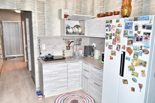 Продам двухкомнатную (2-комн.) квартиру, им. писателя Знаменского пр-кт, 9к4, Краснодар г