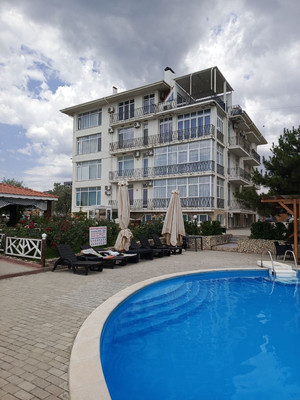 Продам двухкомнатную (2-комн.) квартиру, Морская ул, 87, Коктебель пгт