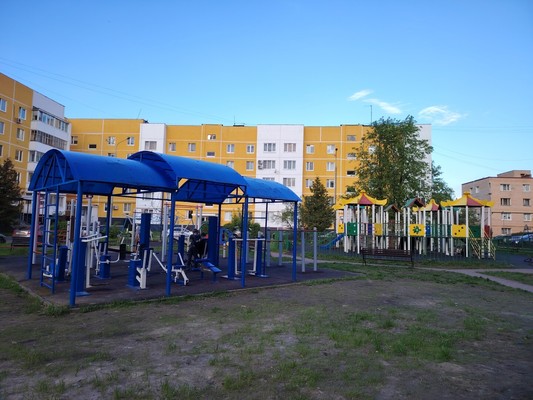 Продам двухкомнатную (2-комн.) квартиру, Солнечный городок мкр, 3, ЛМС п