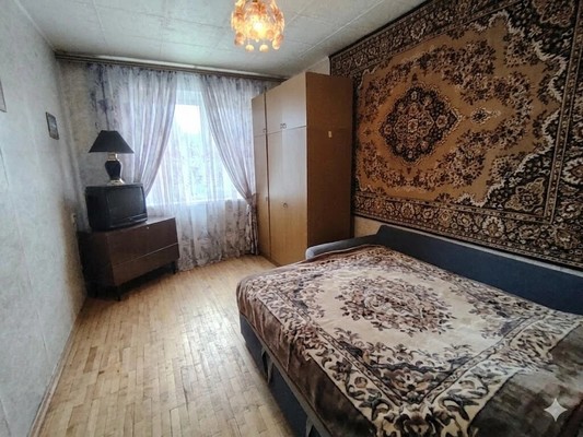 Продам двухкомнатную (2-комн.) квартиру, Солнечный городок мкр, 3, ЛМС п