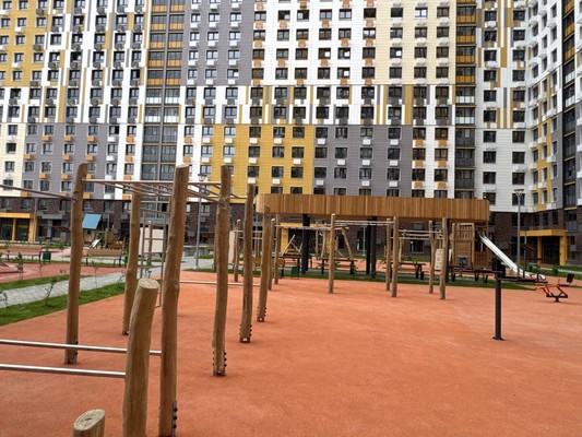 Продам однокомнатную (1-комн.) квартиру, Александровская ул, 3, Петрово-Дальнее с