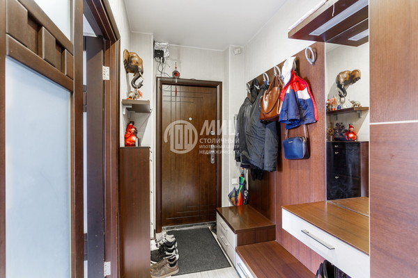 Продам трехкомнатную (3-комн.) квартиру, Таганская ул, 31к22, Москва г