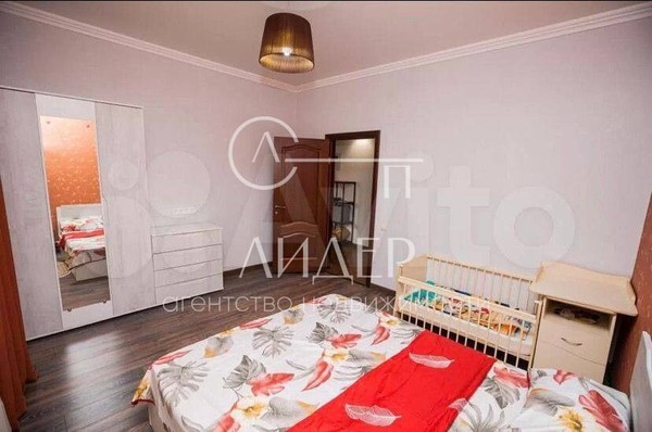 Продам трехкомнатную (3-комн.) квартиру, Есауленко (Хостинский р-н) ул, 10, Сочи г