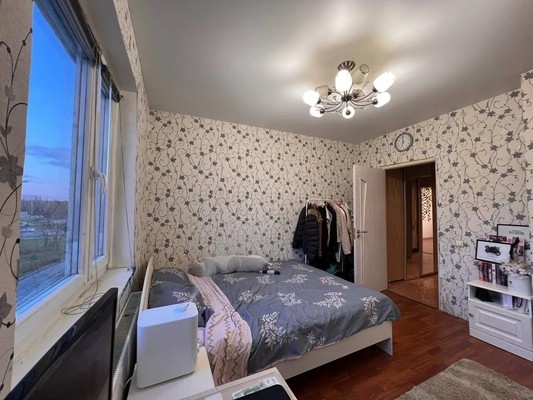 Продам трехкомнатную (3-комн.) квартиру, Брусилова ул, 21, Москва г