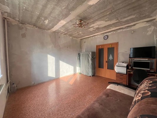 Продам трехкомнатную (3-комн.) квартиру, Брусилова ул, 21, Москва г