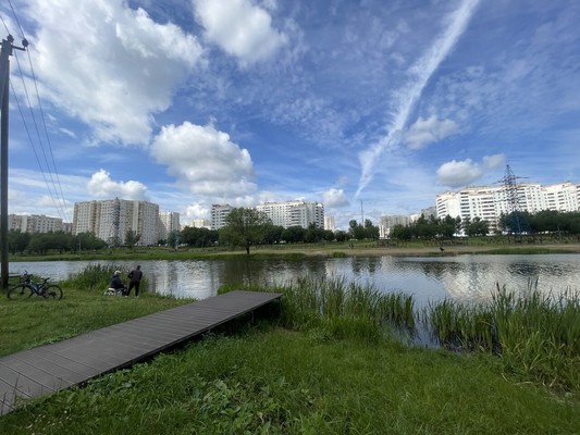Продам трехкомнатную (3-комн.) квартиру, Брусилова ул, 21, Москва г