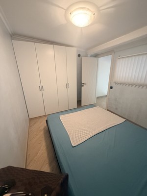Продам двухкомнатную (2-комн.) квартиру, Клубничная (Центральный р-н) ул, 2/4, Сочи г