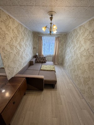 Продам двухкомнатную (2-комн.) квартиру, Володарского ул, 38, Лодейное Поле г