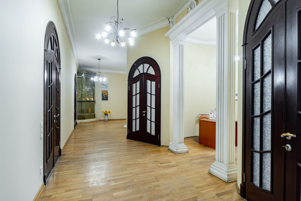 Продам многокомнатную квартиру, Каменноостровский пр-кт, 20А, Санкт-Петербург г