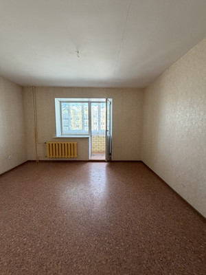 Продам двухкомнатную (2-комн.) квартиру, Калинина ул, 126, Ишим г