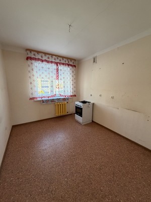 Продам двухкомнатную (2-комн.) квартиру, Калинина ул, 126, Ишим г