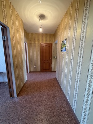 Продам двухкомнатную (2-комн.) квартиру, Калинина ул, 126, Ишим г