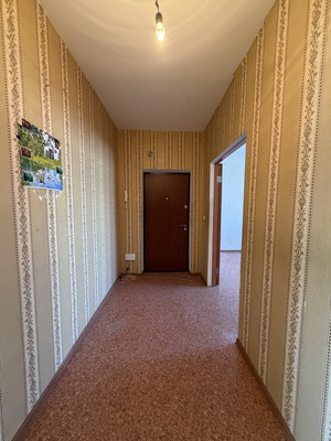 Продам двухкомнатную (2-комн.) квартиру, Калинина ул, 126, Ишим г