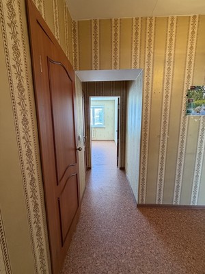Продам двухкомнатную (2-комн.) квартиру, Калинина ул, 126, Ишим г
