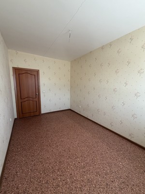 Продам двухкомнатную (2-комн.) квартиру, Калинина ул, 126, Ишим г