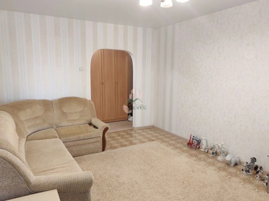 Продам трехкомнатную (3-комн.) квартиру, Волоха ул, 22, Энгельс г