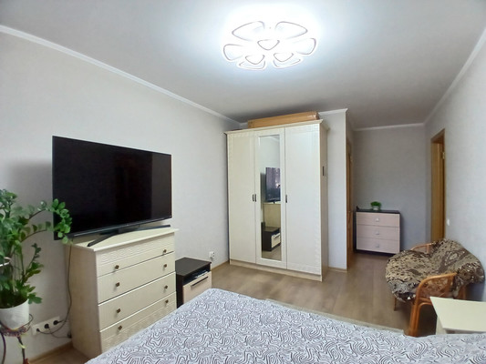 Продам двухкомнатную (2-комн.) квартиру, Зубковой ул, 27к2, Рязань г