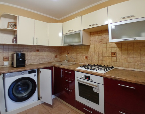 Продам двухкомнатную (2-комн.) квартиру, Зубковой ул, 27к2, Рязань г