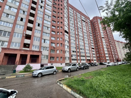 Продам двухкомнатную (2-комн.) квартиру, Дмитровская ул, 54, Базарово д