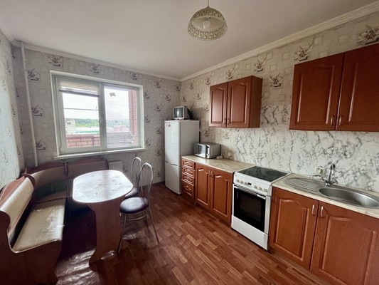 Продам двухкомнатную (2-комн.) квартиру, Дмитровская ул, 54, Базарово д