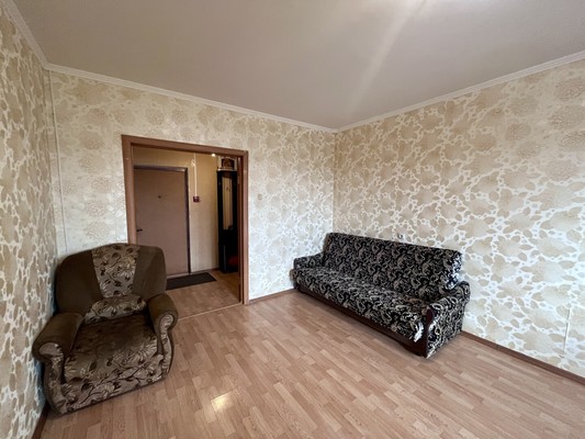 Продам двухкомнатную (2-комн.) квартиру, Дмитровская ул, 54, Базарово д