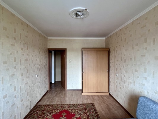 Продам двухкомнатную (2-комн.) квартиру, Дмитровская ул, 54, Базарово д