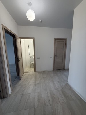 Продам двухкомнатную (2-комн.) квартиру, Победы ул, 5к3, Десна д