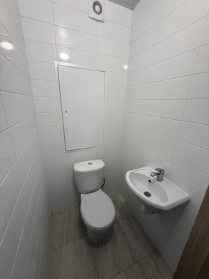 Продам двухкомнатную (2-комн.) квартиру, Победы ул, 5к3, Десна д