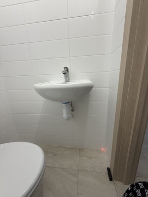 Продам двухкомнатную (2-комн.) квартиру, Победы ул, 5к3, Десна д