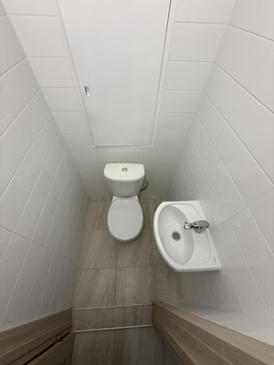 Продам двухкомнатную (2-комн.) квартиру, Победы ул, 5к3, Десна д