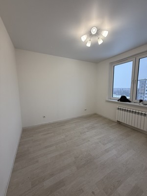 Продам двухкомнатную (2-комн.) квартиру, Победы ул, 5к3, Десна д