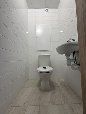 Продам двухкомнатную (2-комн.) квартиру, Победы ул, 5к3, Десна д