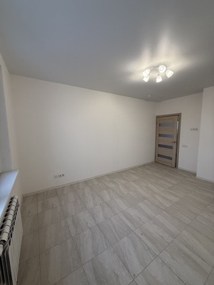 Продам двухкомнатную (2-комн.) квартиру, Победы ул, 5к3, Десна д